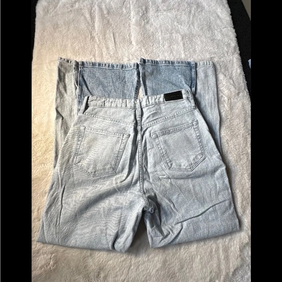 Social Tourist Two Toned Flare Jeans - Picture 3 of 4